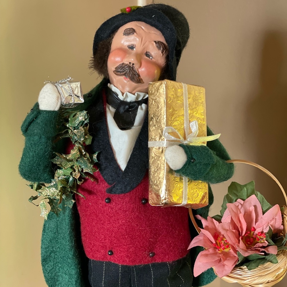 Byer’s Choice Man with Presents